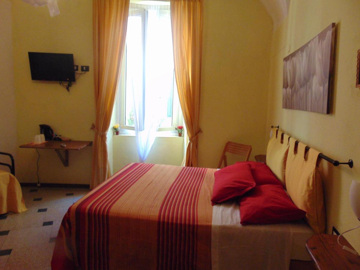 Bed and Breakfast Il Pignoletto à Riva Ligure Extérieur photo